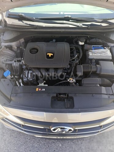 Hyundai Elantra 2019, 80,000 km - 2.0 l - Bakı