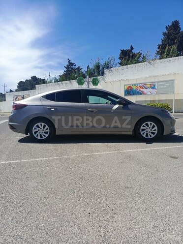 Hyundai Elantra 2019, 80,000 km - 2.0 l - Bakı