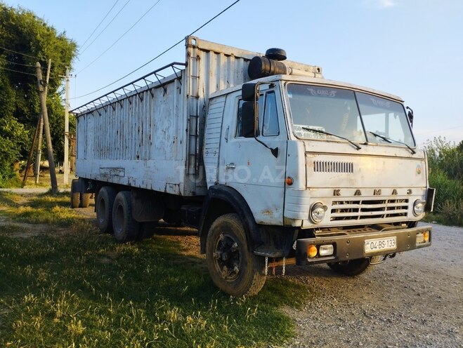 KamAz 53212