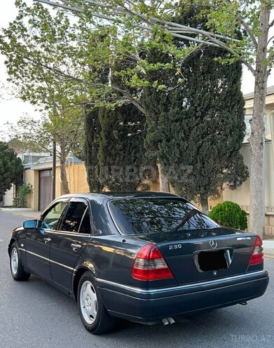 Mercedes C 230 1997, 352,000 km - 2.3 l - Bakı