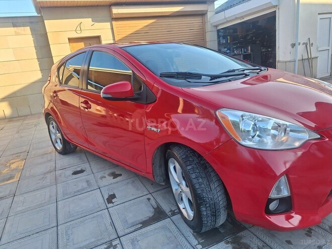 Toyota Prius C 2013, 225,378 km - 1.5 l - Sumqayıt