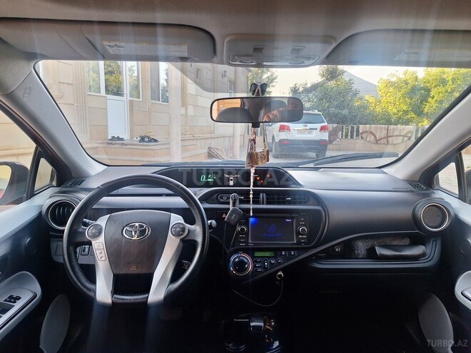 Toyota Prius C 2013, 225,378 km - 1.5 l - Sumqayıt
