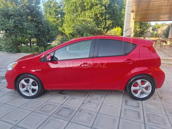 Toyota Prius C 2013, 225,378 km - 1.5 l - Sumqayıt