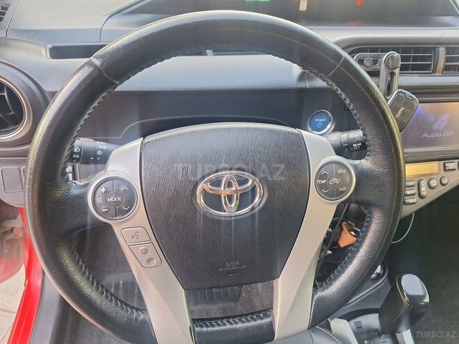 Toyota Prius C 2013, 225,378 km - 1.5 l - Sumqayıt