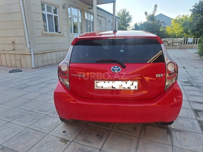 Toyota Prius C 2013, 225,378 km - 1.5 l - Sumqayıt
