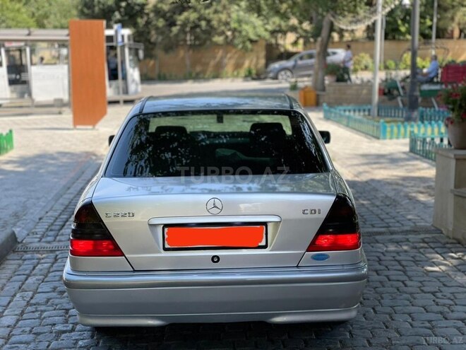 Mercedes C 220 d 2000, 254,000 km - 2.2 л - Bakı