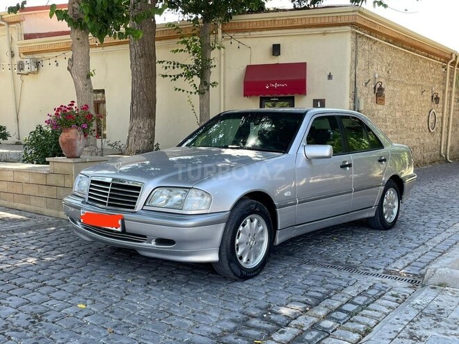 Mercedes C 220 d 2000, 254,000 km - 2.2 л - Bakı