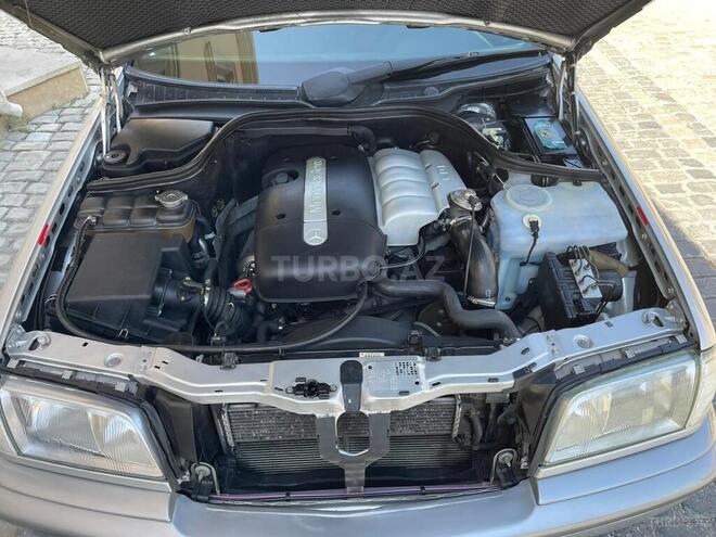 Mercedes C 220 d 2000, 254,000 km - 2.2 л - Bakı