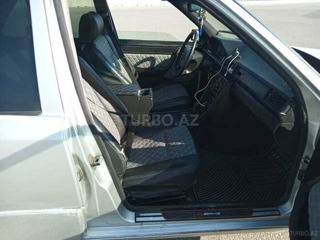 Mercedes E 200 1992, 280,000 km - 2.0 l - Bakı