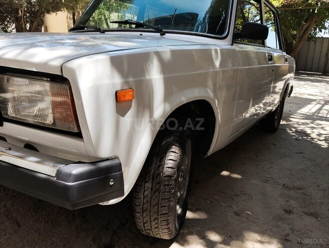 LADA (VAZ) 2107