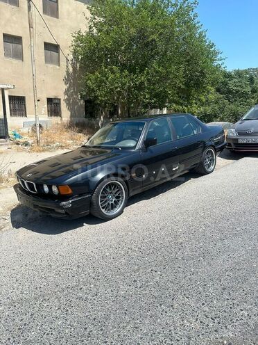 BMW 730