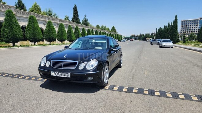 Mercedes E 200