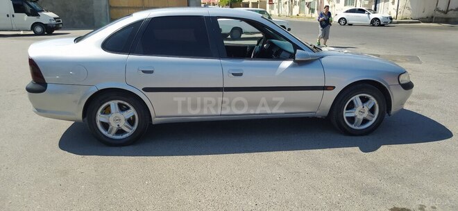 Opel Vectra 1997, 160,000 km - 1.8 l - Bakı