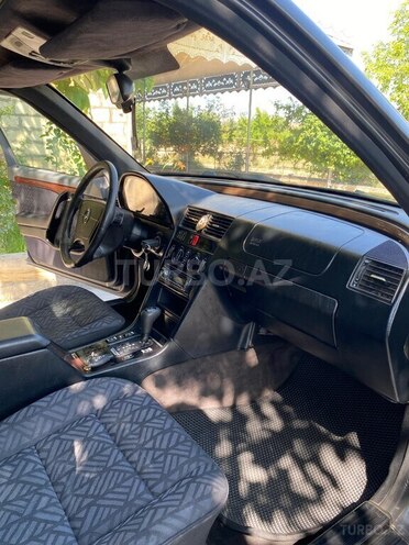 Mercedes C 180 1998, 291,000 km - 1.8 л - Ucar