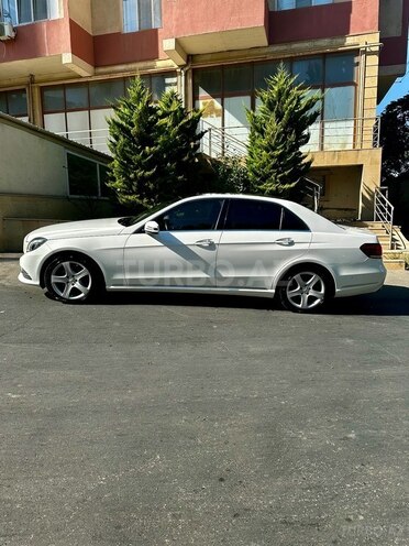 Mercedes E 220 d 4MATIC