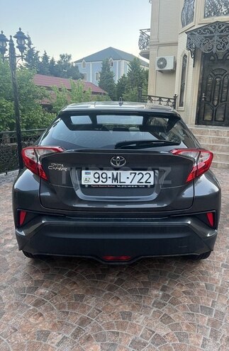 Toyota C-HR