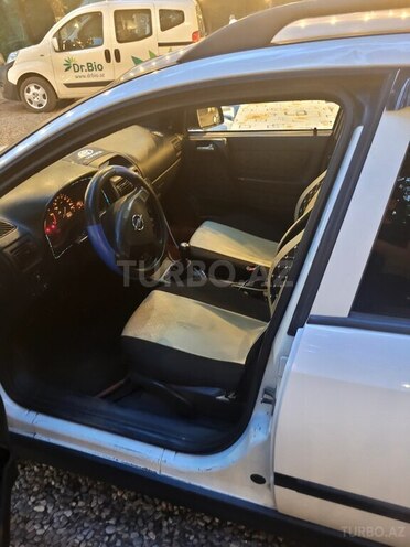 Opel Astra 1999, 66,450 km - 2.0 l - Quba