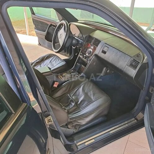 Mercedes C 220 1995, 345,236 km - 2.2 l - Ucar