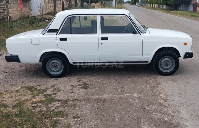 LADA (VAZ) 2107