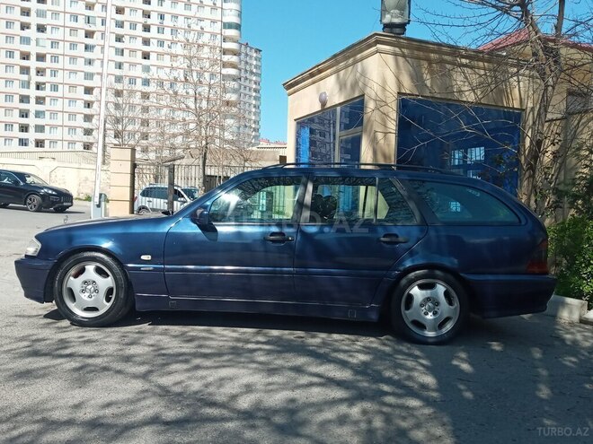 Mercedes C 200 2001, 244,000 km - 2.0 л - Bakı