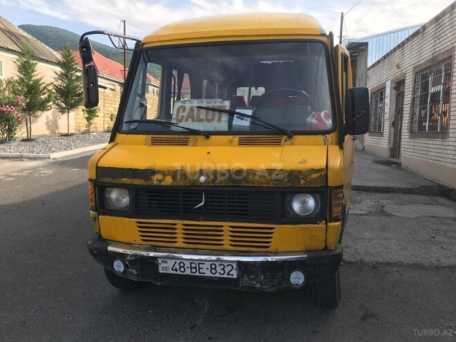 Mercedes 208 D 1990, 550,000 km - 2.3 l - Oğuz