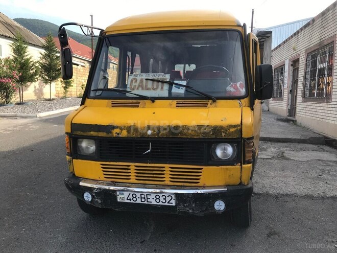 Mercedes 208 D 1990, 550,000 km - 2.3 l - Oğuz