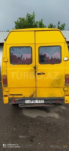 Mercedes 208 D 1990, 550,000 km - 2.3 l - Oğuz