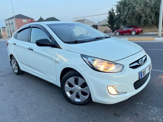 Hyundai Accent