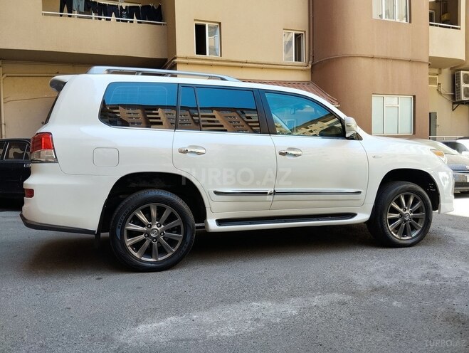 Lexus LX 570