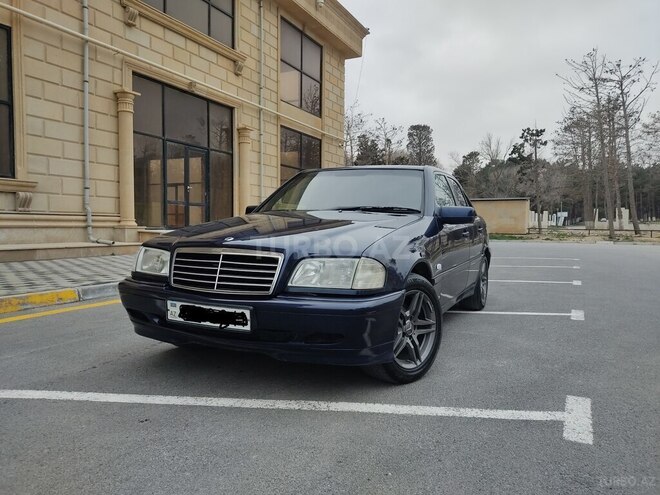 Mercedes C 180