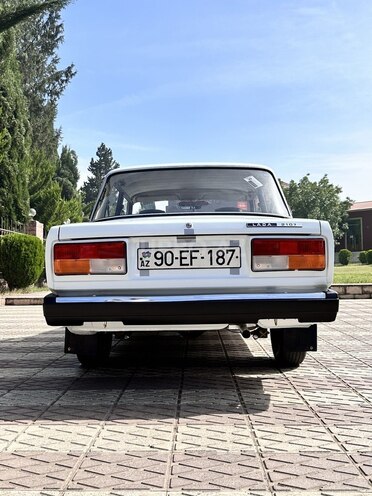 LADA (VAZ) 2107