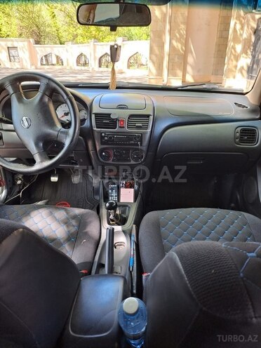 Nissan Sunny 2005, 517,152 km - 1.6 l - Mingəçevir