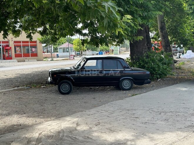 LADA (VAZ) 2107