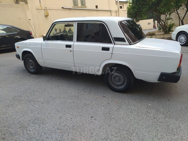 LADA (VAZ) 2107