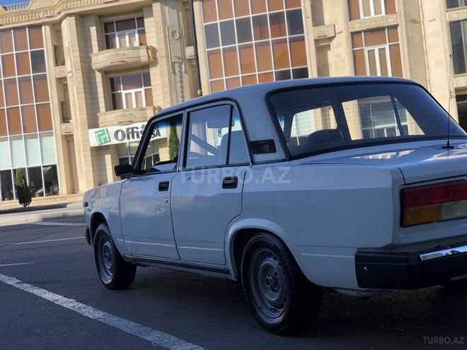 LADA (VAZ) 2107