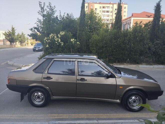 LADA (VAZ) 21099