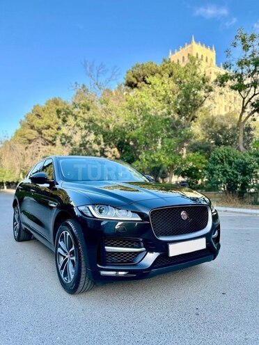 Jaguar F-Pace R