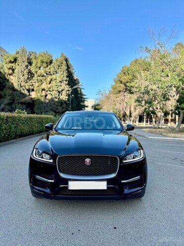 Jaguar F-Pace R