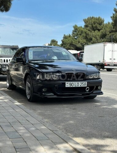 BMW 523