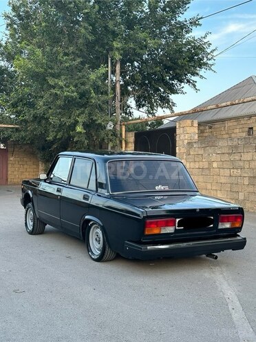 LADA (VAZ) 2107