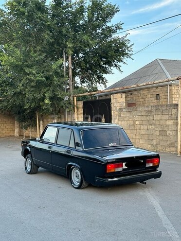 LADA (VAZ) 2107