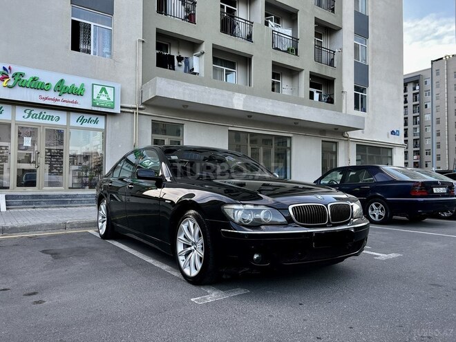 BMW 740