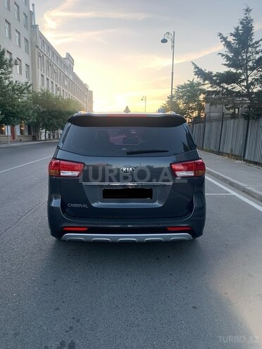 Kia Carnival 2015, 228,500 km - 2.2 l - Bakı