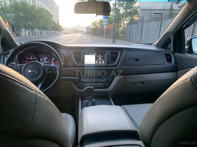 Kia Carnival 2015, 228,500 km - 2.2 l - Bakı