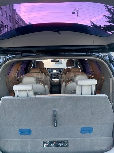 Kia Carnival 2015, 228,500 km - 2.2 l - Bakı