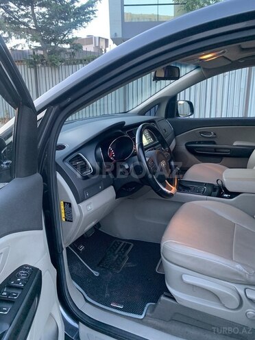 Kia Carnival 2015, 228,500 km - 2.2 l - Bakı