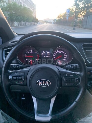 Kia Carnival 2015, 228,500 km - 2.2 l - Bakı