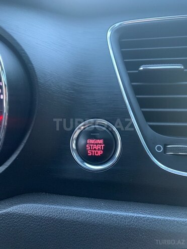 Kia Carnival 2015, 228,500 km - 2.2 l - Bakı