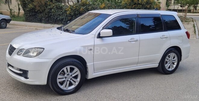 Mitsubishi Airtrek 2004, 189,000 km - 2.0 л - Bakı