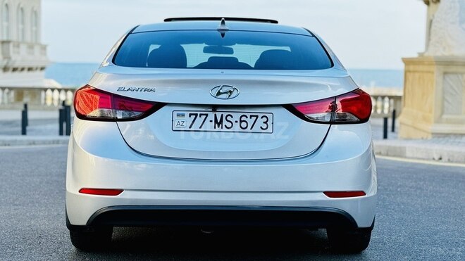 Hyundai Elantra 2015, 180,000 km - 1.8 l - Bakı